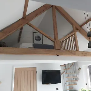 Sweet Meadow Apartment